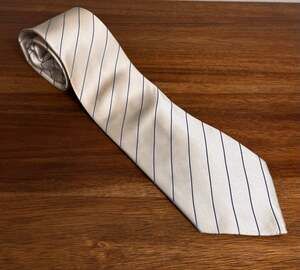 Donald J Trump Signature Collection Mens 100% Silk Gold Bar Striped Tie 60x4